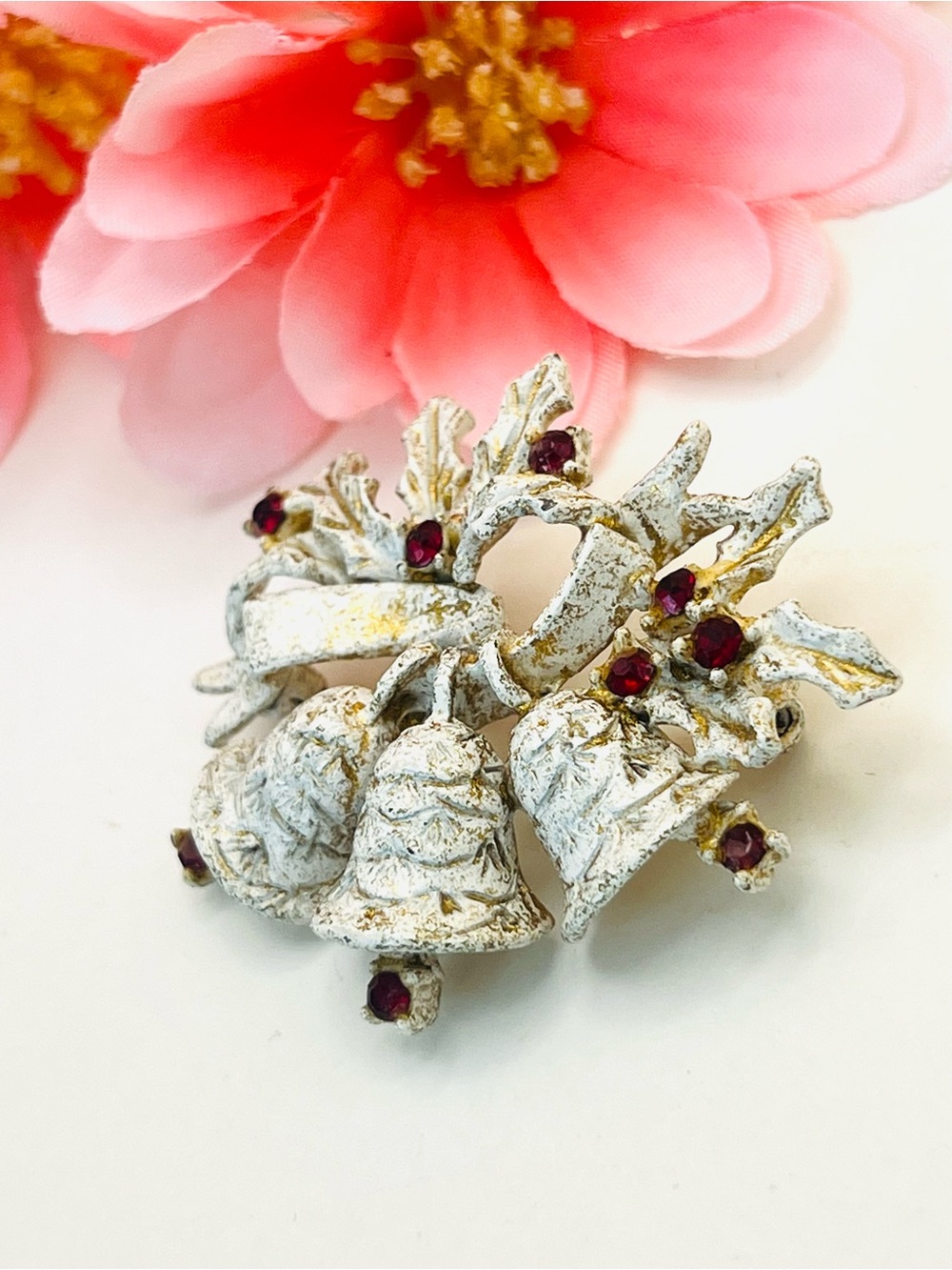 Vintage White Gold Bell Brooch with Red Accent Stones